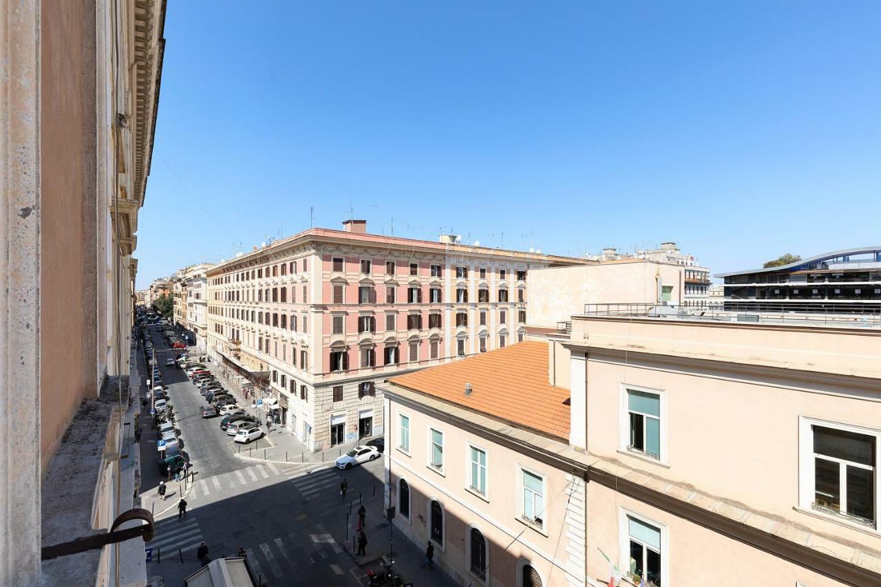 Rome As You Feel - Vittorio Colorful Design Apartment Dış mekan fotoğraf